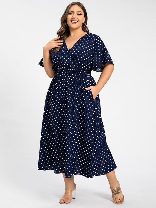 Maxikleid mit überschnittenem V-Ausschnitt