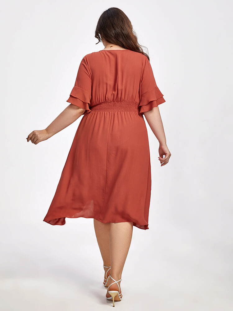 Geknotetes Midikleid in Wickeloptik