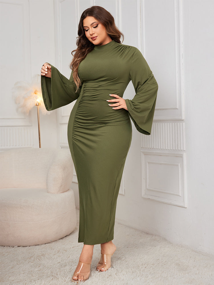 Einfarbiges gerafftes Bodycon-Kleid mit Schlitz